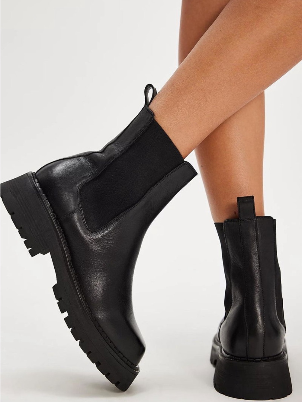 NWOB FREE PEOPLE Tried And True Chelsea Leather Boots | Black MSRP $148 CURRENT